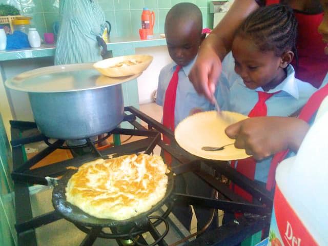 Cooking class: making our own pizza